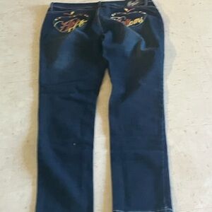 One pair of Apple Bottom jeans. Size 13/14. Very nice barely worn.
